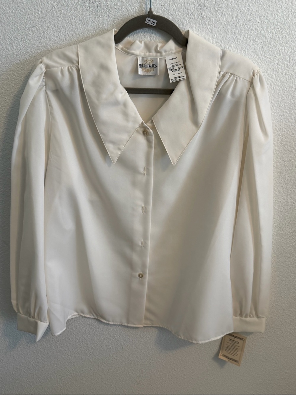 Bentley Cream Button-Front Puff Sleeve Blouse